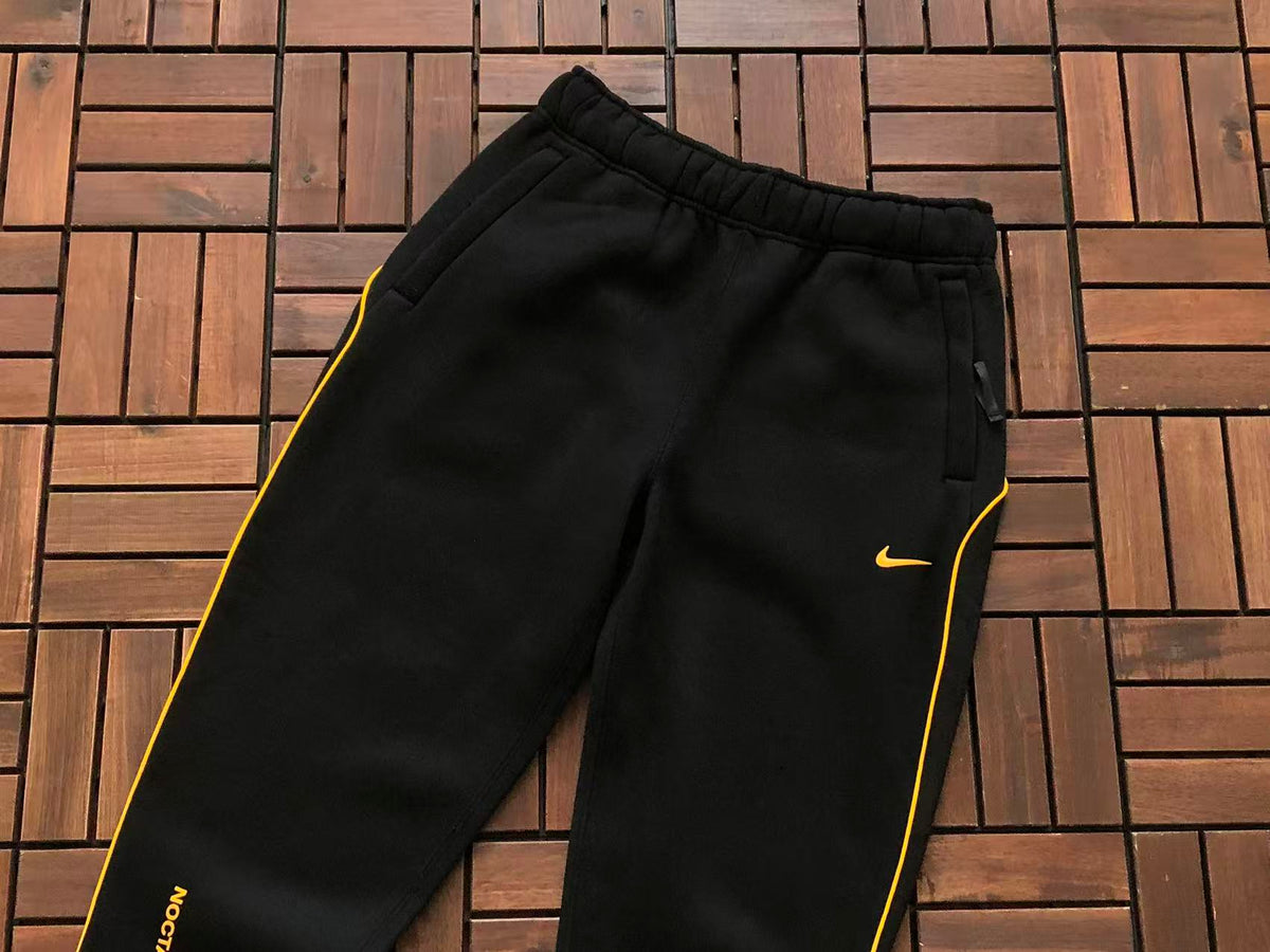 Nocta Essentials All Black