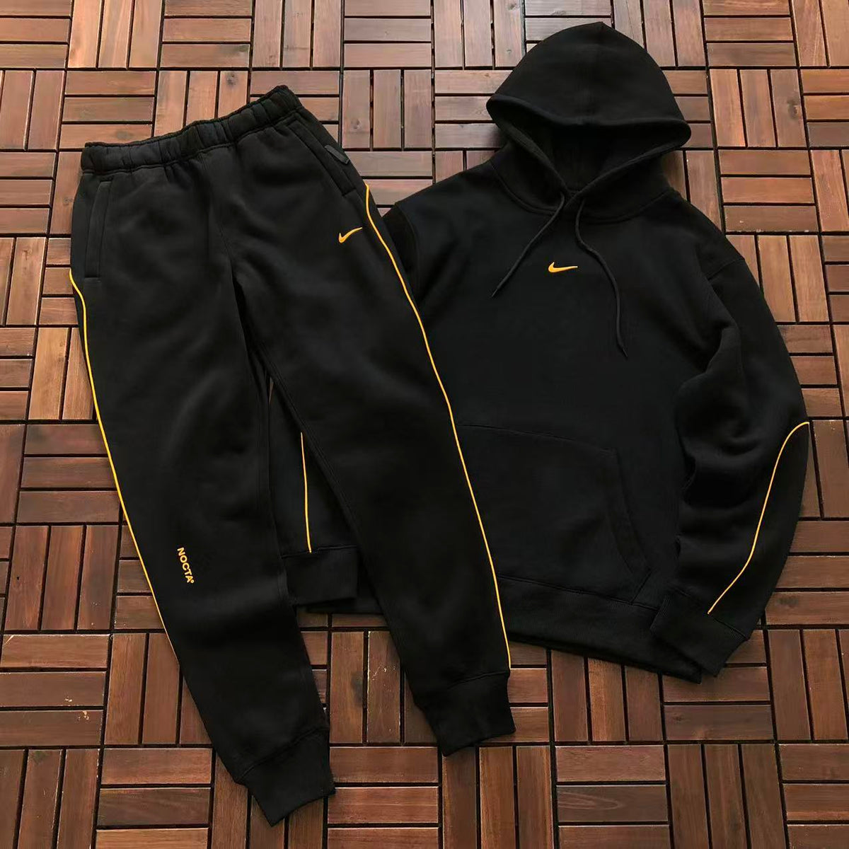 Nocta Essentials All Black